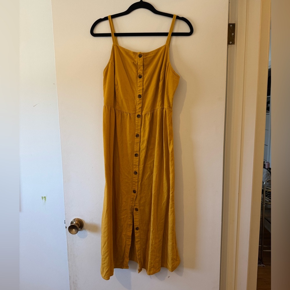 Chic Mustard Button-Front Dress